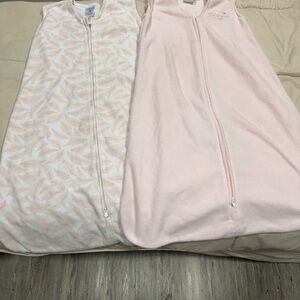 Girls Zip-Up Sleeper Sack Set in Soft Pink and Feather Print